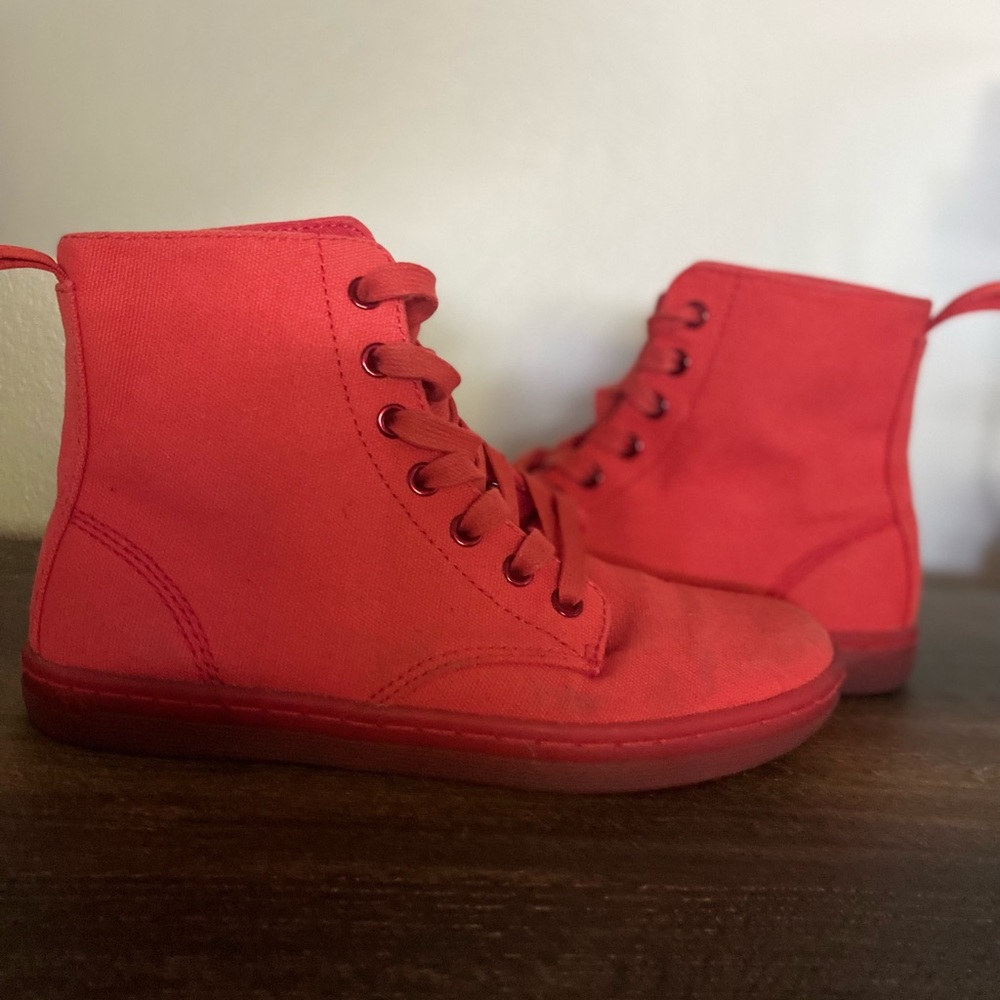 Dr Martens Hackney Red Canvas Boots